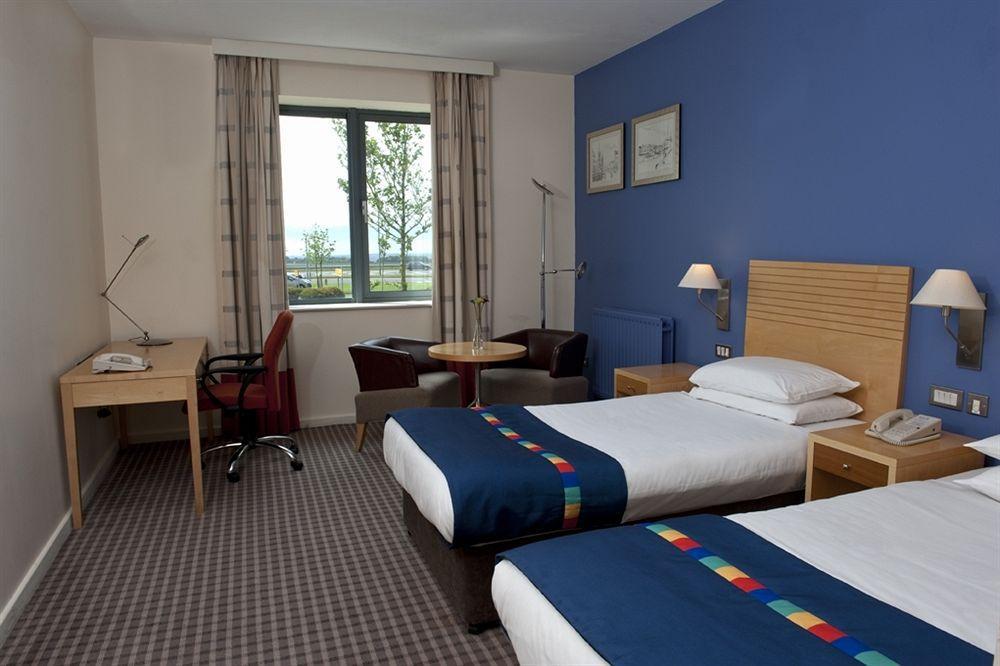 Cork Airport Hotel المظهر الخارجي الصورة