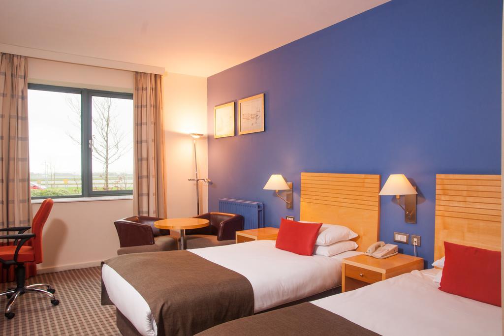 Cork Airport Hotel المظهر الخارجي الصورة